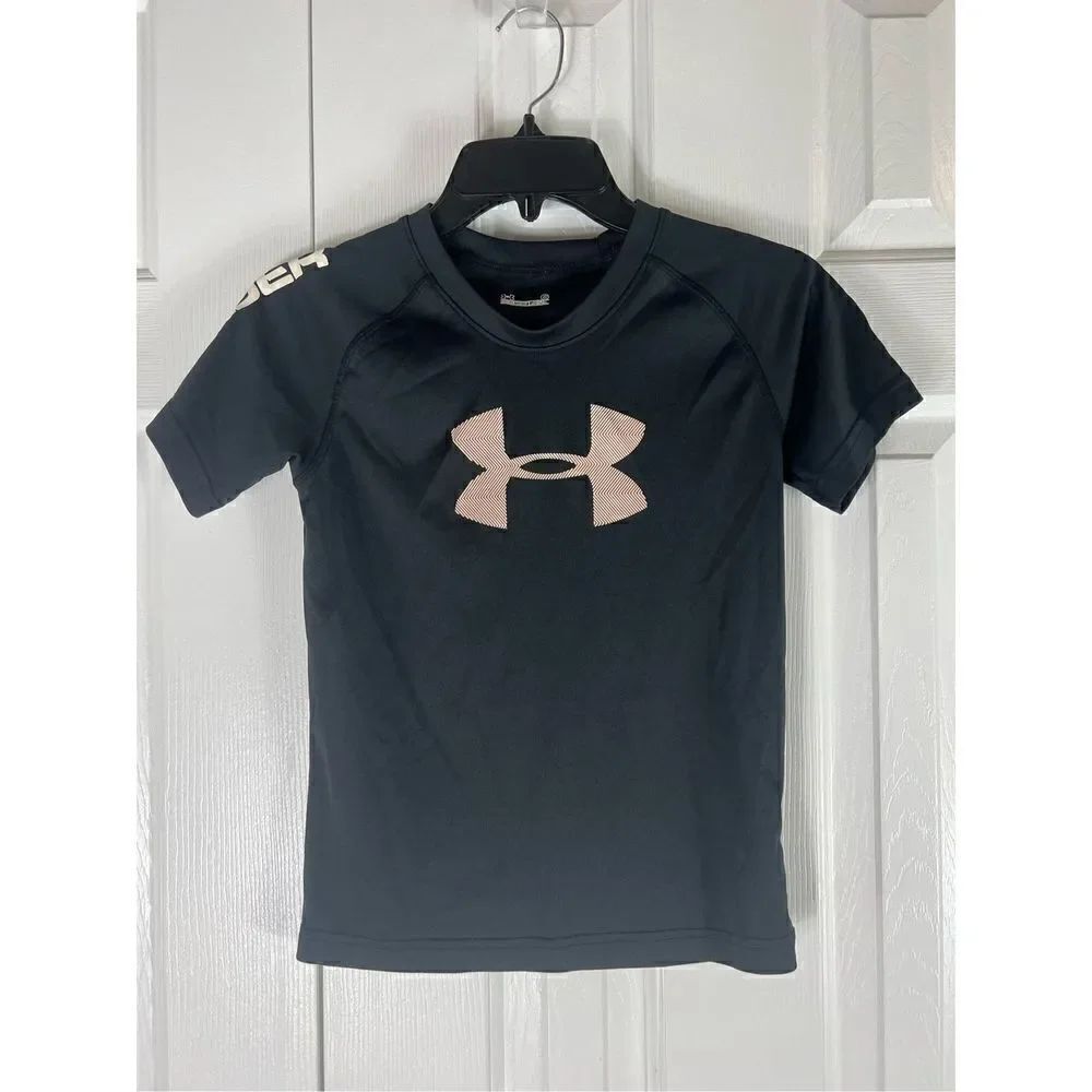 Under Armour Boys Black Top Size 6